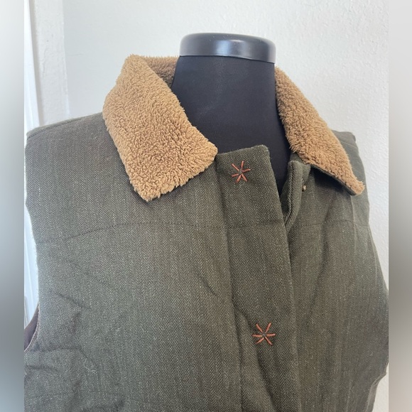 Natural Reflections Quilted Vest Green Acrylic/Wool Blend Fur Collar 1X Midwest - Picture 3 of 7